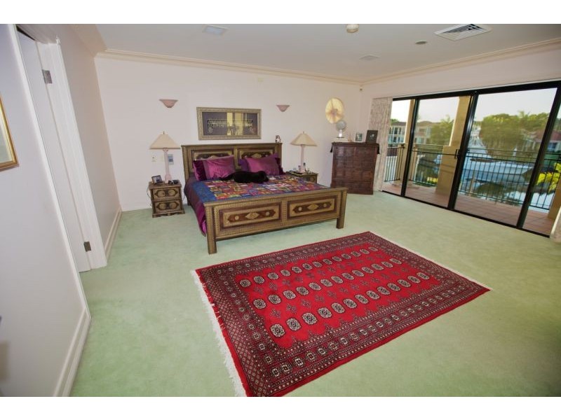 1024 Rosebank Wy, Hope Island QLD 4212