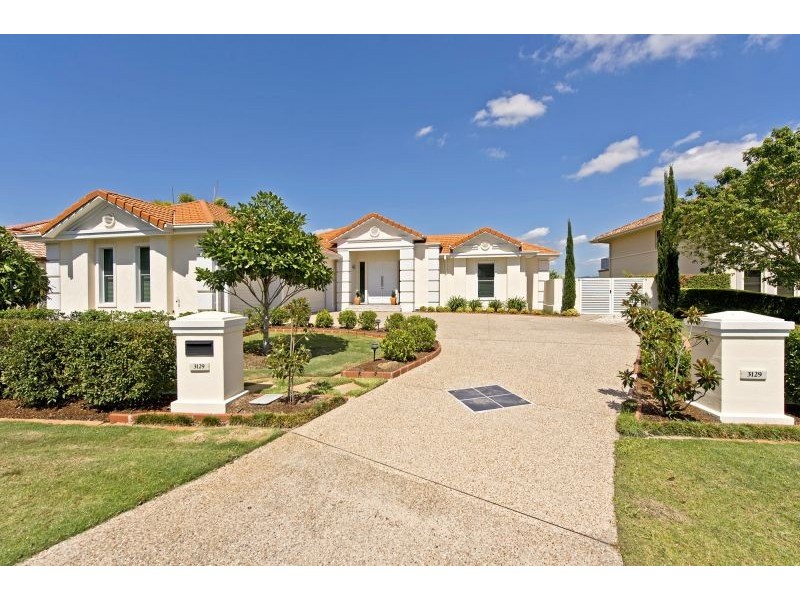 3129 Riverleigh Drive, Hope Island QLD 4212