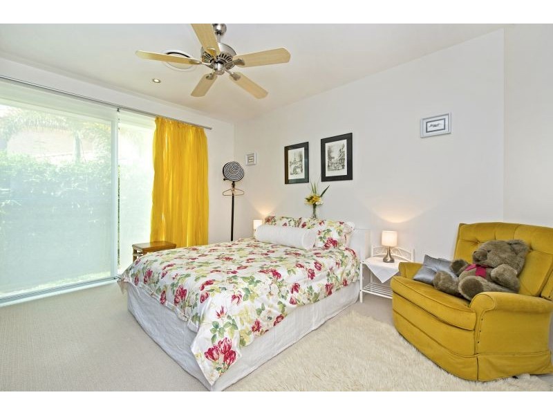 3129 Riverleigh Drive, Hope Island QLD 4212