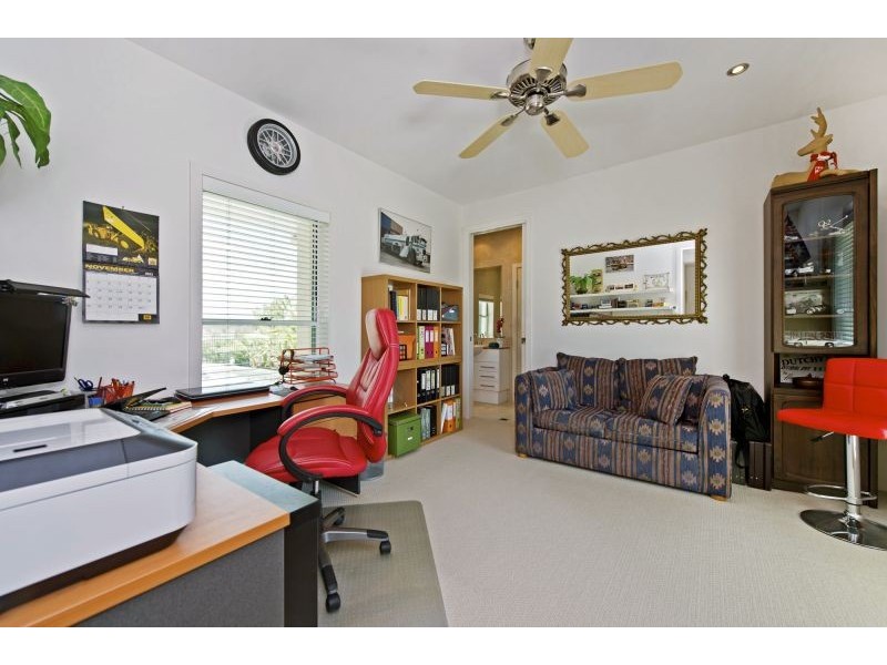 3129 Riverleigh Drive, Hope Island QLD 4212