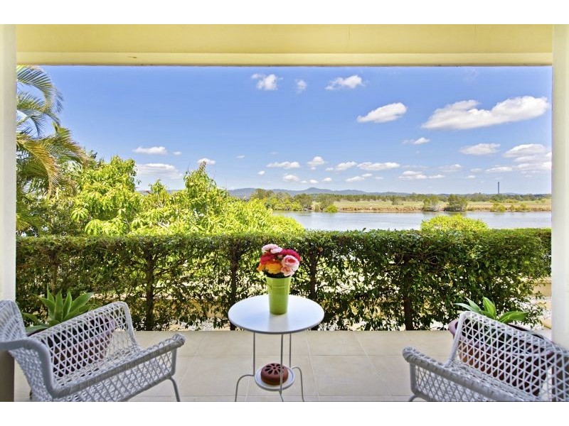 3129 Riverleigh Drive, Hope Island QLD 4212