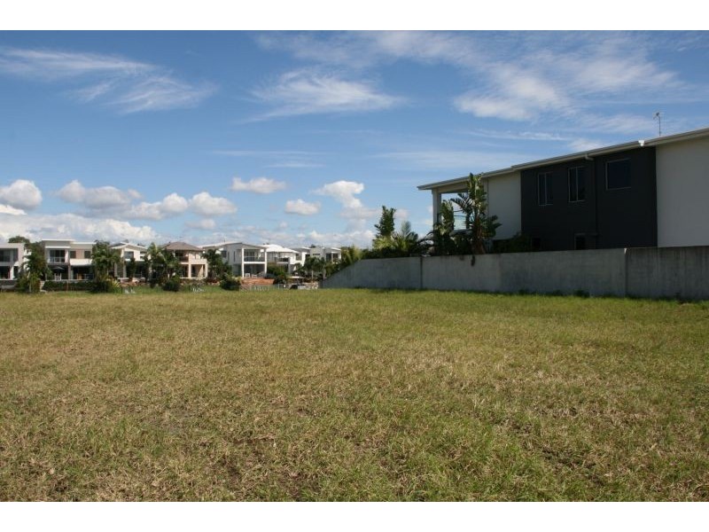 18 Quayside Dr, Helensvale QLD 4212