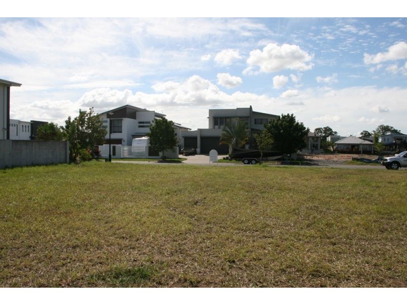 18 Quayside Dr, Helensvale QLD 4212