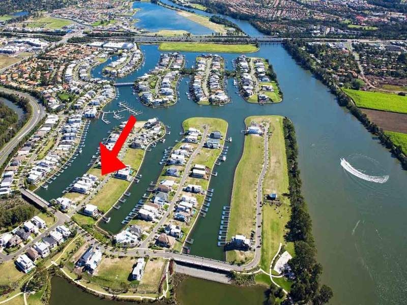 18 Quayside Dr, Helensvale QLD 4212