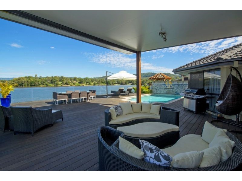 59 Brittany Drive, Oxenford QLD 4210