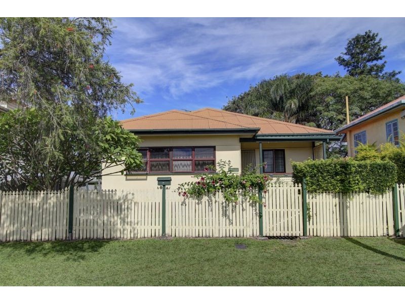 23 Bank Street, Margate QLD 4019