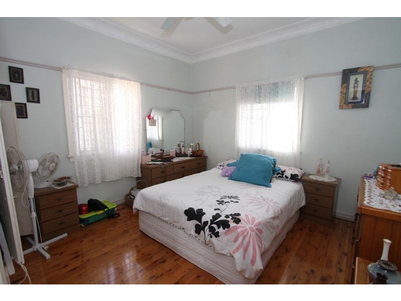 23 Bank Street, Margate QLD 4019
