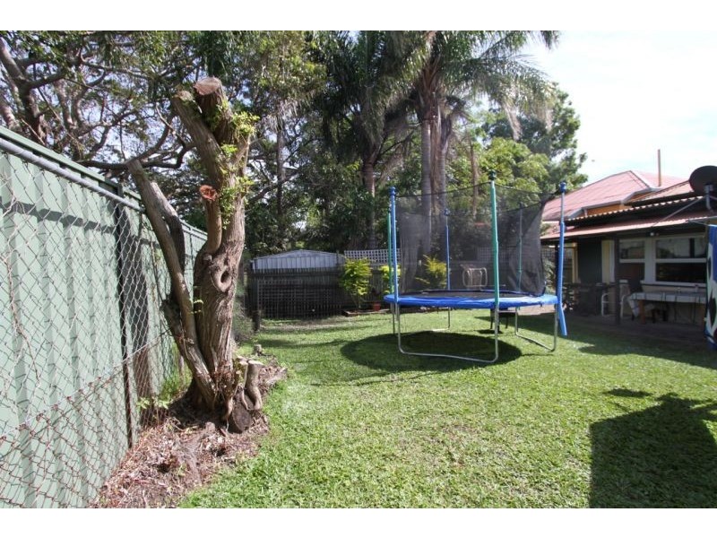 23 Bank Street, Margate QLD 4019