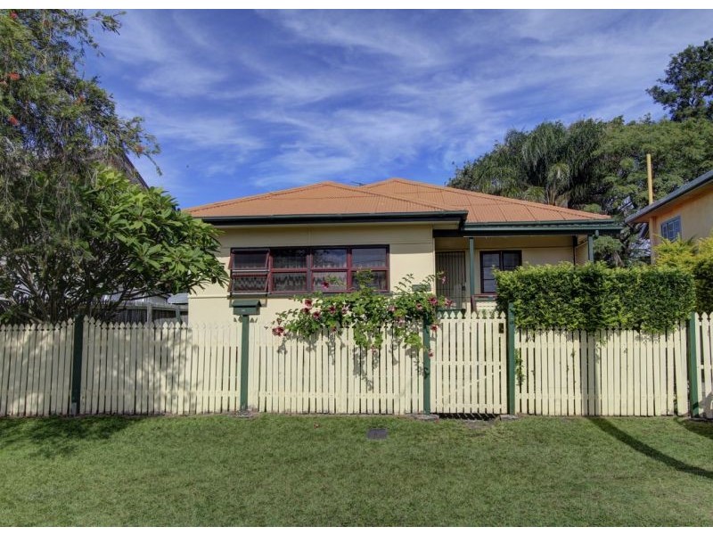 23 Bank Street, Margate QLD 4019