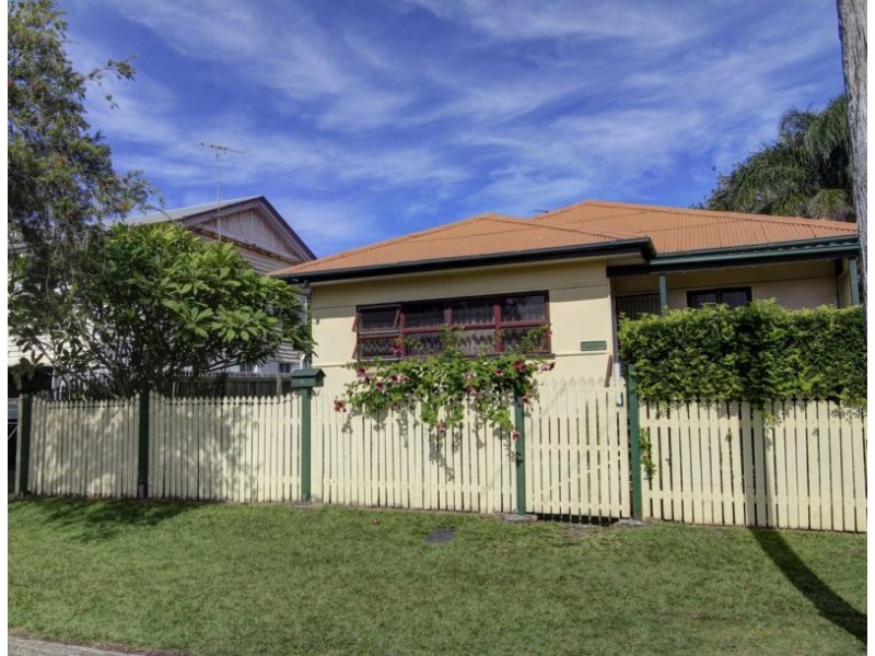 23 Bank Street, Margate QLD 4019
