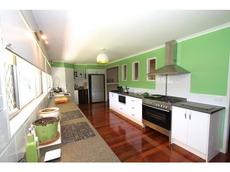 236 Mansfield Rd, Elimbah QLD 4516