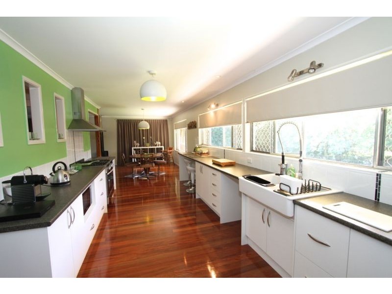 236 Mansfield Rd, Elimbah QLD 4516