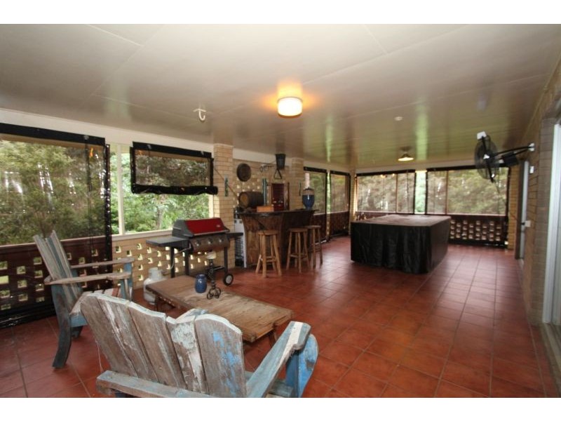236 Mansfield Rd, Elimbah QLD 4516