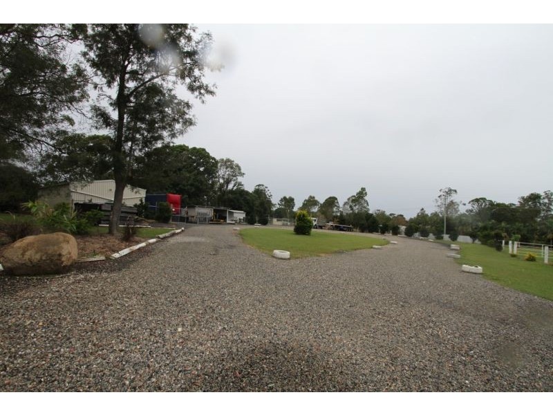 236 Mansfield Rd, Elimbah QLD 4516