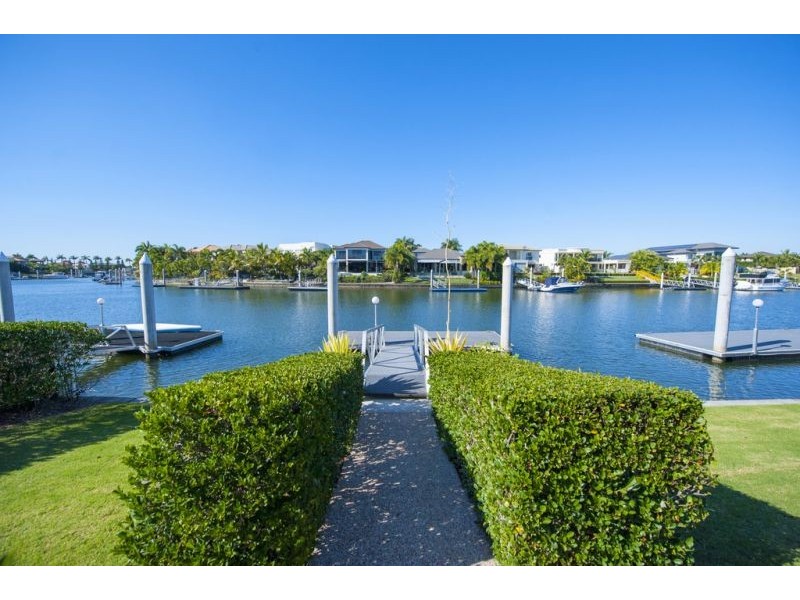 2318 Cressbrook Drive, Hope Island QLD 4212