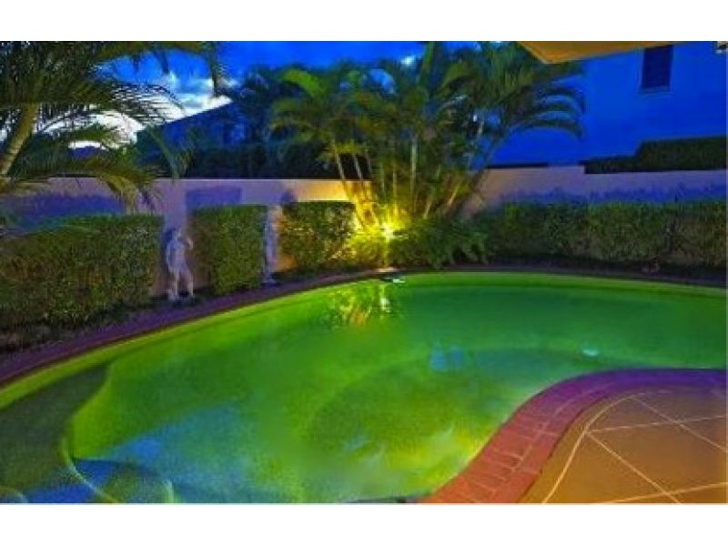 1622 Riverdale Dr, Hope Island QLD 4212