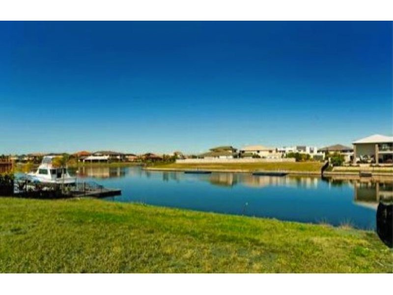 28 Parkview Place, Helensvale QLD 4212