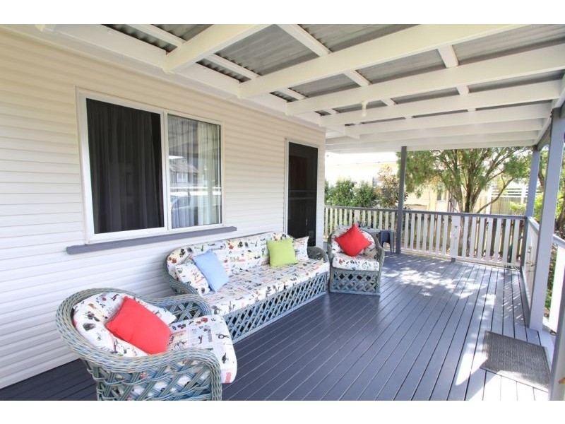 23 Murray St, Sandgate QLD 4017