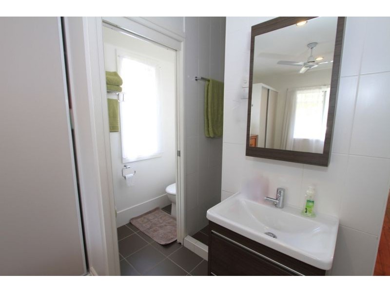 23 Murray St, Sandgate QLD 4017