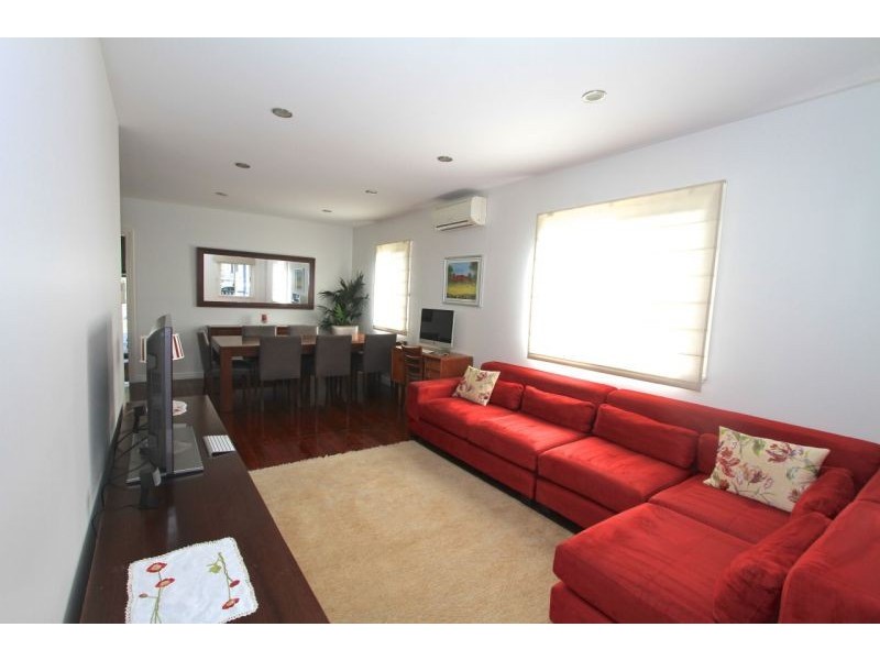 23 Murray St, Sandgate QLD 4017