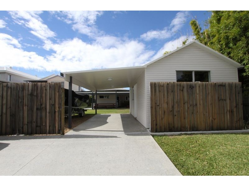 23 Murray St, Sandgate QLD 4017