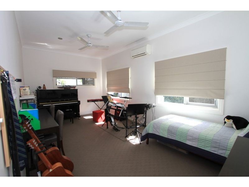 23 Murray St, Sandgate QLD 4017