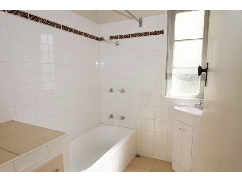 19 Elizabeth Ave, Clontarf QLD 4019