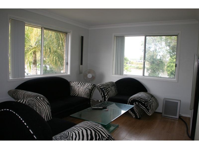 1/44-46 Esplanade, Coomera QLD 4209