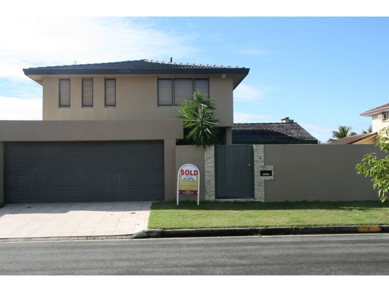 5 Drysdale, Paradise Point QLD 4216