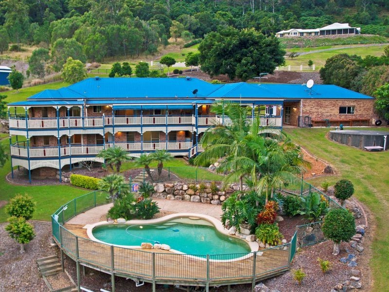 118 Crest Hill Dr, Wongawallan QLD 4210