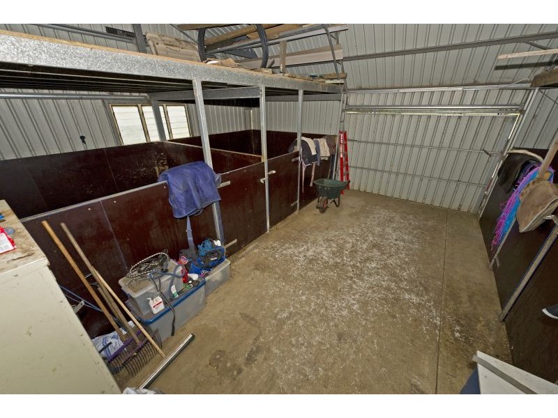 118 Crest Hill Dr, Wongawallan QLD 4210