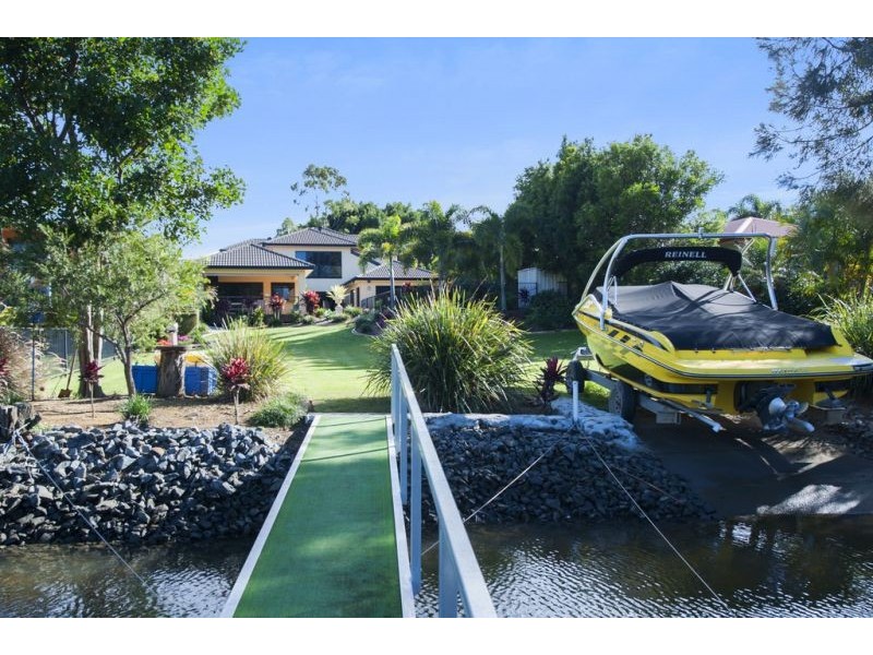 25 River Cove, Hope Island QLD 4212