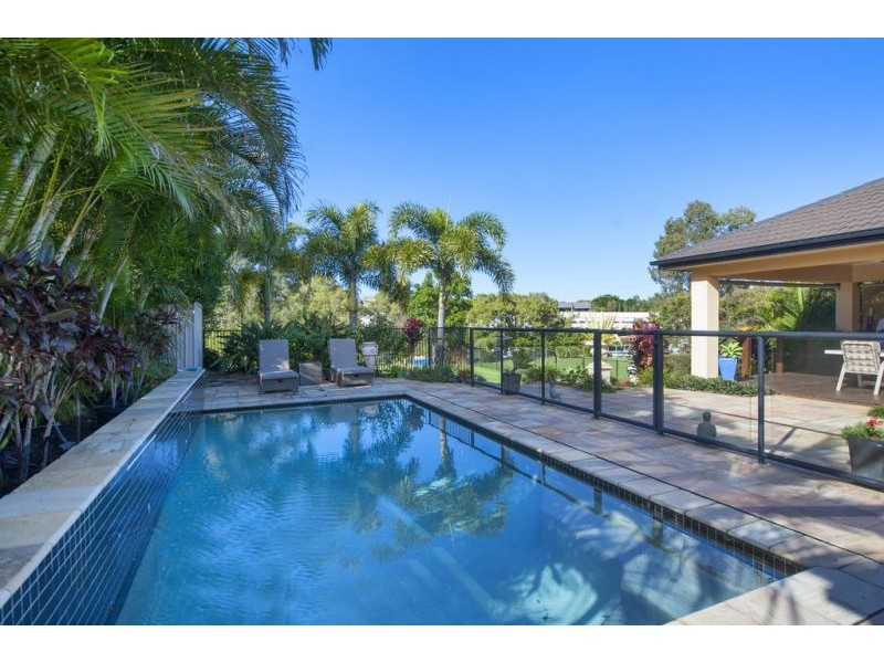 25 River Cove, Hope Island QLD 4212