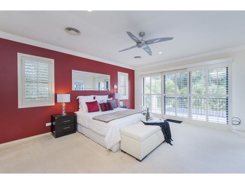 8395 Magnolia Drive East, Hope Island QLD 4212