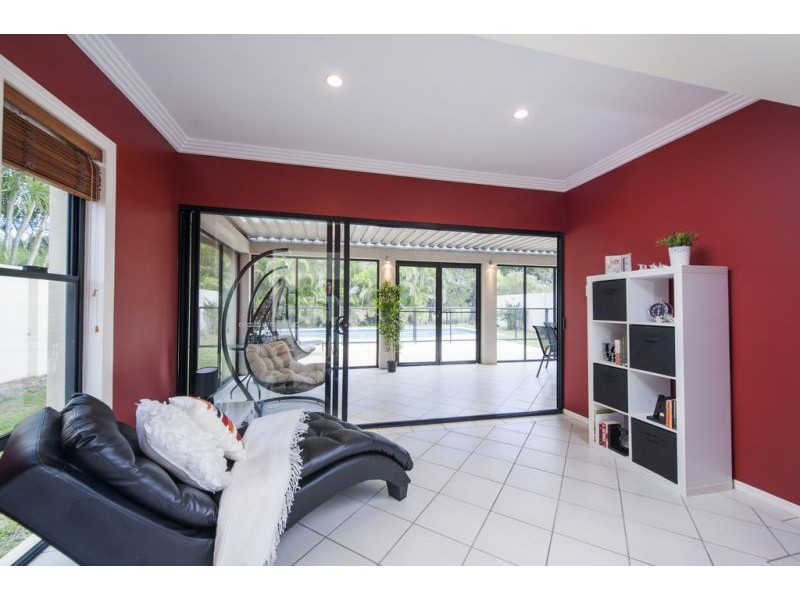 8395 Magnolia Drive East, Hope Island QLD 4212