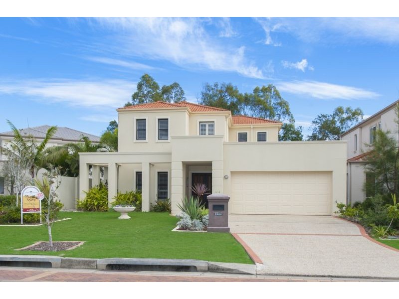 8395 Magnolia Drive East, Hope Island QLD 4212
