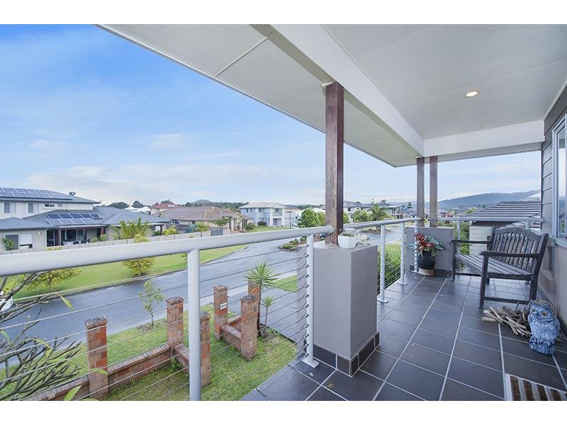 36 Temple Island Ct, Oxenford QLD 4210