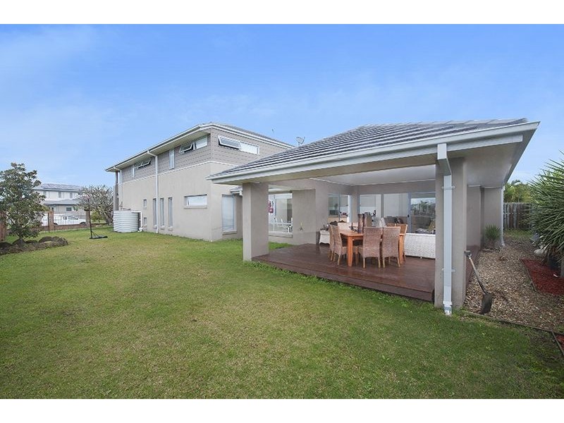 36 Temple Island Ct, Oxenford QLD 4210