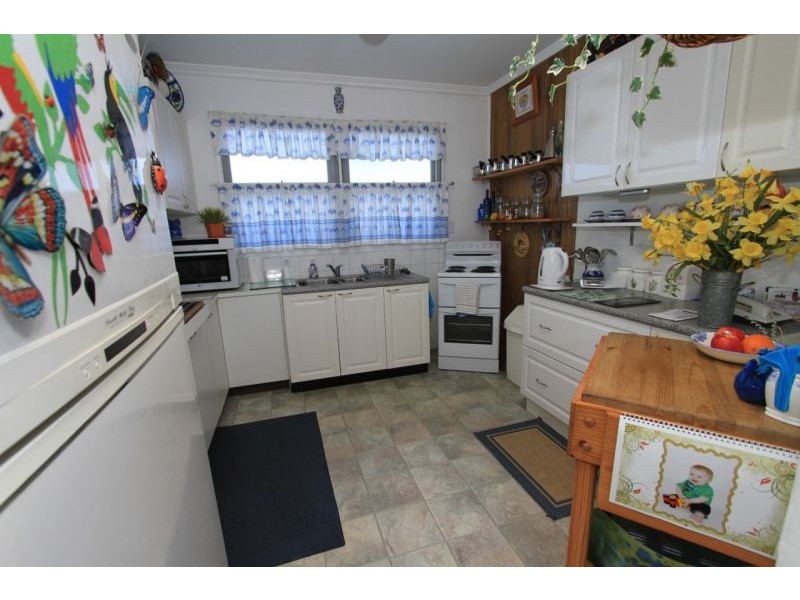 202 Scarborough Road, Scarborough QLD 4020