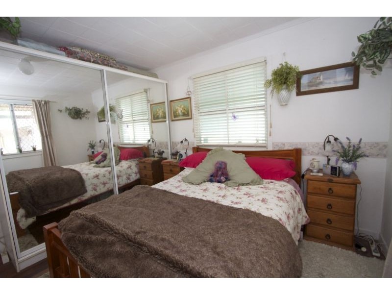 202 Scarborough Road, Scarborough QLD 4020