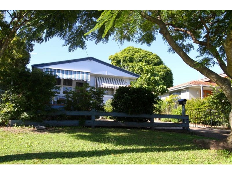 202 Scarborough Road, Scarborough QLD 4020