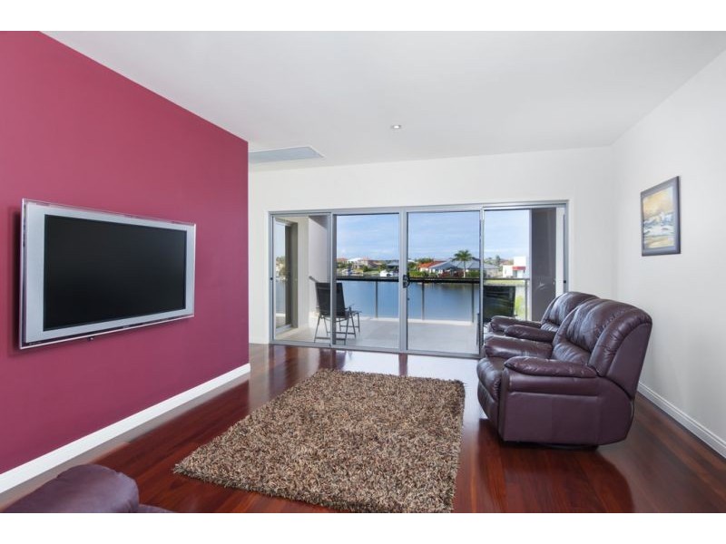 70 The Peninsula, Helensvale QLD 4212