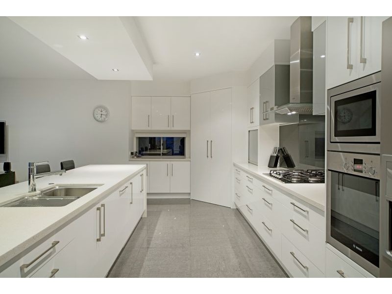 47 Harbourvue Ct, Helensvale QLD 4212