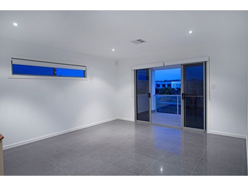 47 Harbourvue Ct, Helensvale QLD 4212