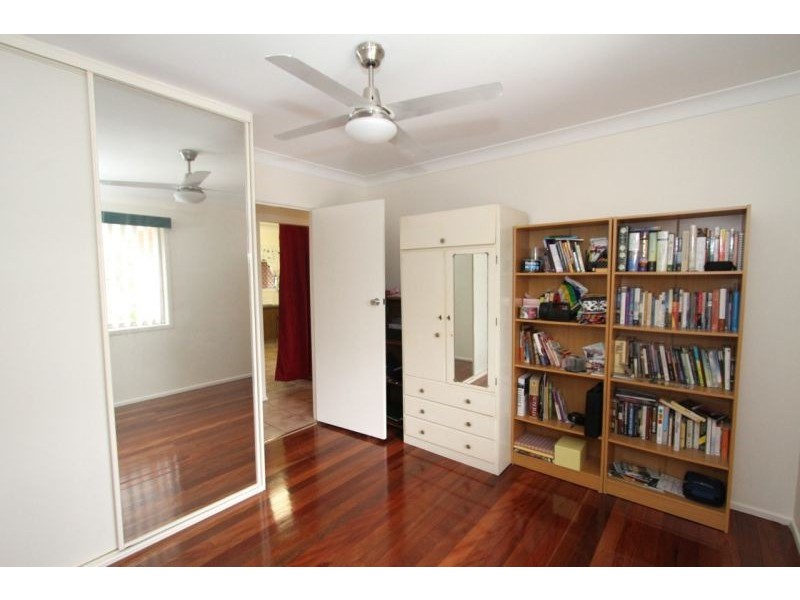 29 Wunulla Street, Mount Gravatt East QLD 4122