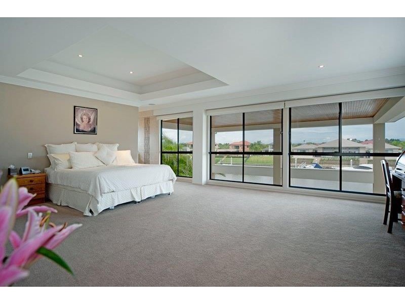 2305 Belmont East, Hope Island QLD 4212