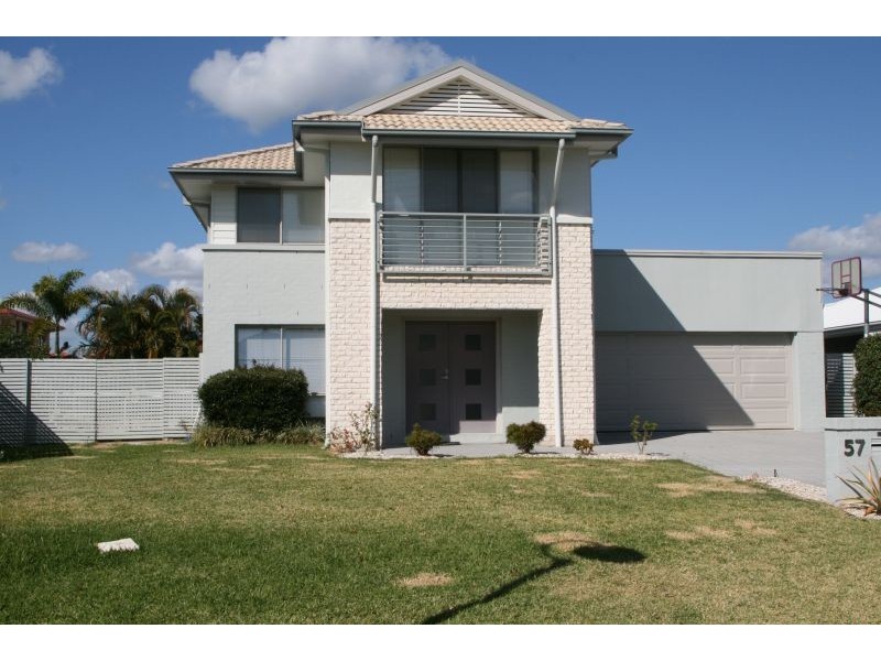 57 Temple Island Ct, Oxenford QLD 4210