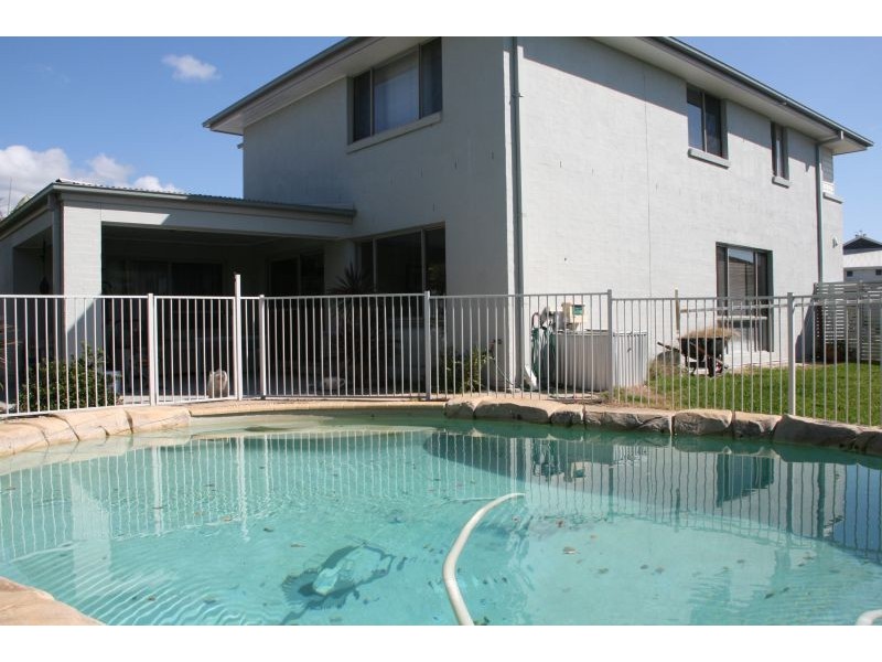 57 Temple Island Ct, Oxenford QLD 4210
