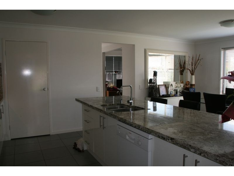 57 Temple Island Ct, Oxenford QLD 4210