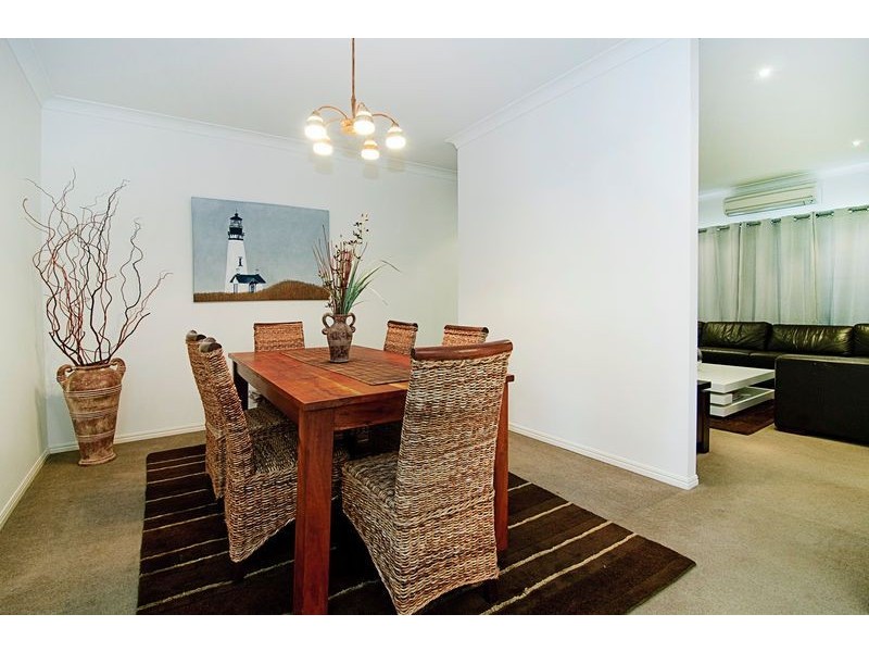 11 Mandolin Ave, Helensvale QLD 4212